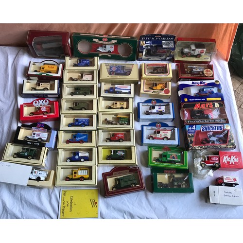 472 - Collection of diecast metal model advertising vehicles, Lledo Days Gone and Promotional models, Matc... 