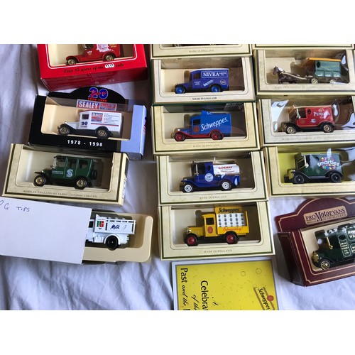 472 - Collection of diecast metal model advertising vehicles, Lledo Days Gone and Promotional models, Matc... 