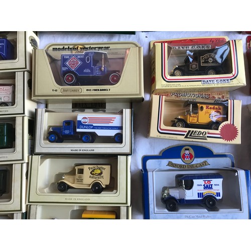 472 - Collection of diecast metal model advertising vehicles, Lledo Days Gone and Promotional models, Matc... 