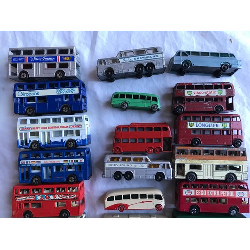 476 - Matchbox and Lesney diecast metal models, buses, coaches and advertising trucks. 43 assorted models.