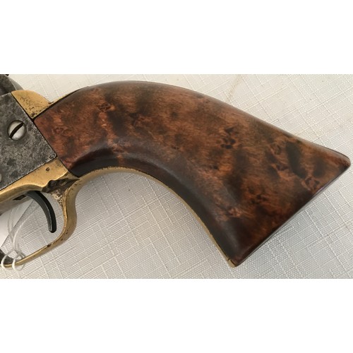 673 - A fine example of the famous Colt Navy percussion revolver, bears the same serial number on all part... 