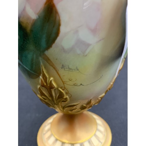 200 - A Royal Worcester ewer decorated with sweet peas by A. Schuk 1903, 23cm h.