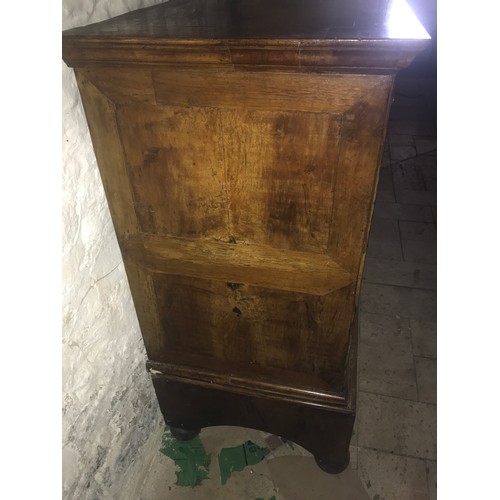 1227 - An 18thC walnut chest of drawers, 2 over 4 drawers, original brass drop handles. 102 w x 57 d x 116c... 