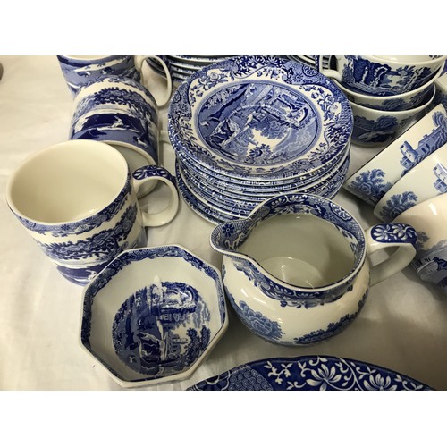 190 - Spode Italian blue and white tea and dinner ware, 67 pieces comprising: 9 x dinner plates 26.5cm, 3 ... 