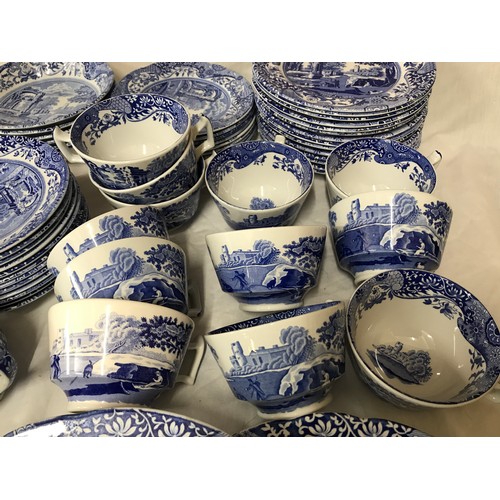 190 - Spode Italian blue and white tea and dinner ware, 67 pieces comprising: 9 x dinner plates 26.5cm, 3 ... 