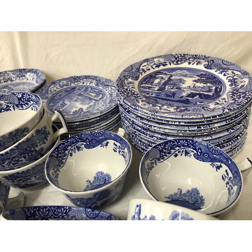 190 - Spode Italian blue and white tea and dinner ware, 67 pieces comprising: 9 x dinner plates 26.5cm, 3 ... 