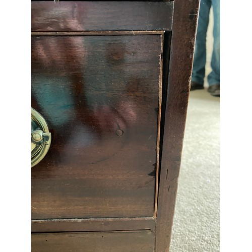 1254 - A mahogany chest of drawers, 2 short over 2 long on bracket feet and inlay to the top. 93 w x 75 h x... 