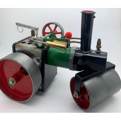 755 - A boxed Mamod SR 1A steam roller with steering rod etc. and with original box.