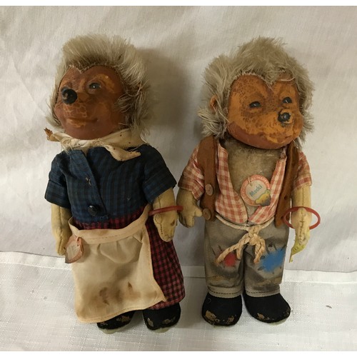 744 - A pair of Steiff characters, Mecki and Micki 18 cm.