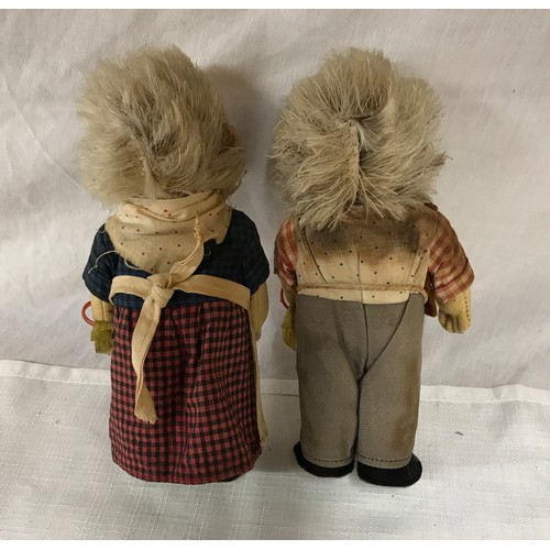 744 - A pair of Steiff characters, Mecki and Micki 18 cm.