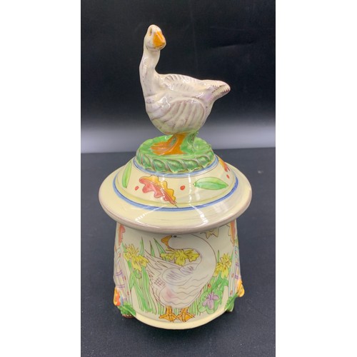 72 - Unsigned Maureen Minchin earthernware squat goose storage jar. Signed with initials of decorator to ... 