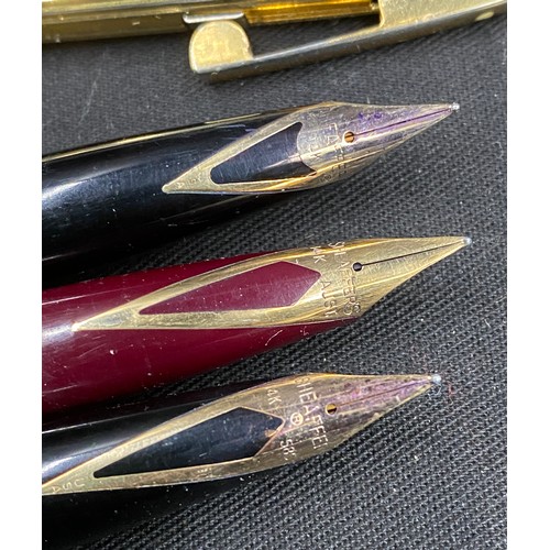 786 - A collection of pens and pencils to include vintage Sheaffer 14ct GF casing fountain pen with 14ct g... 