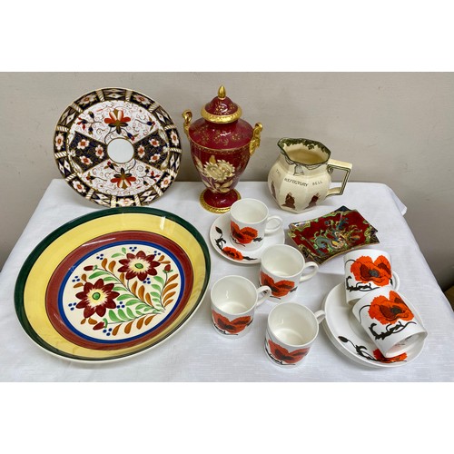 142 - A selection of ceramics to include : a Wedgwood 'Ruby Tonquin' lidded vase 24cm h, Royal Crown Derby... 