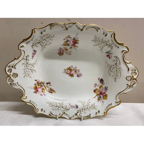 146 - Coalport dessert service circa 1845 comprising of 5 plates and 4 dishes.