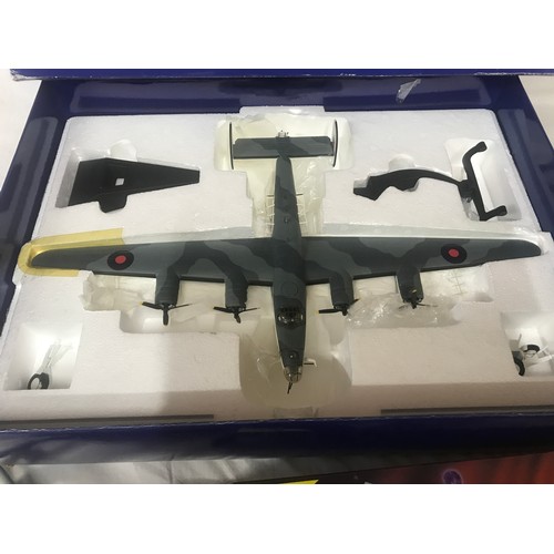 733 - Corgi Aviation Archive 1.72 scale AA34005 World War II consolidated B-24D Liberator boxed, and a  Ba... 