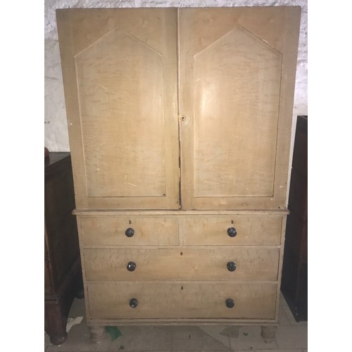 1204 - Pine linen press, two door cupboard top, 2 over 2 drawer base, turned wooden bun handles, locks to d... 