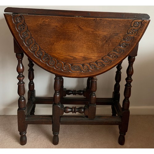 1145 - An early 20thC oak gateleg table. Open 90 x 65 x 73cm h.