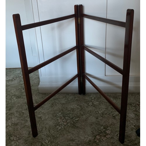 1163 - Edwardian mahogany folding towel rail. 84cm h.