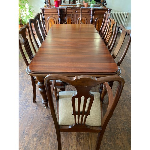 1151 - A 19thC mahogany windout dining table, extended 215cm l x 102cm w x 74cm h.