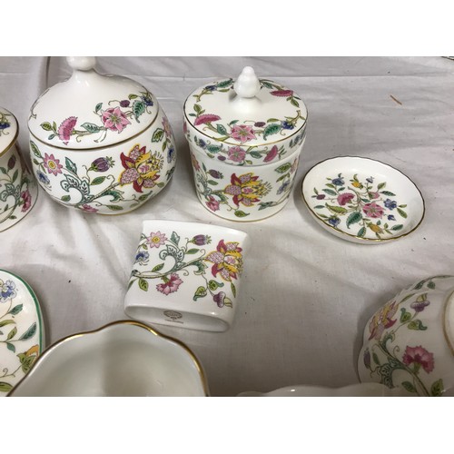 101 - Minton Haddon Hall selection, 11 pieces, 2 x preserve jars, 2 x lidded jars, pin dish, small bowl 12... 