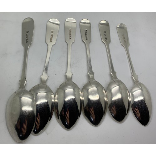 452 - Six shell and fiddle pattern silver teaspoons initialled to top. Total weight 145.6gm.