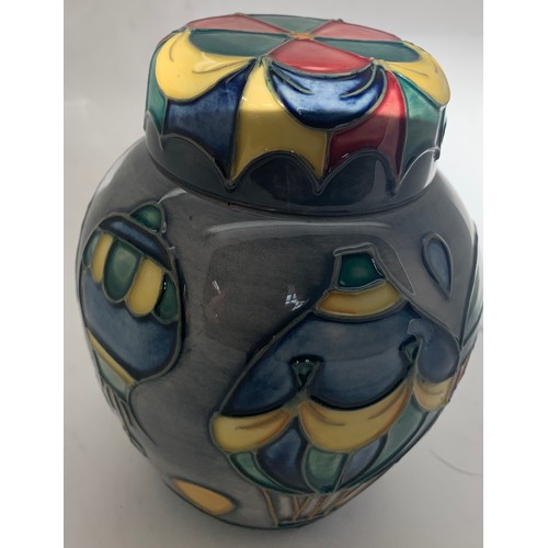 67 - Moorcroft 'balloons' pattern ginger jar 769/4 designer Jeanne McDougall 1999, 11cm h.