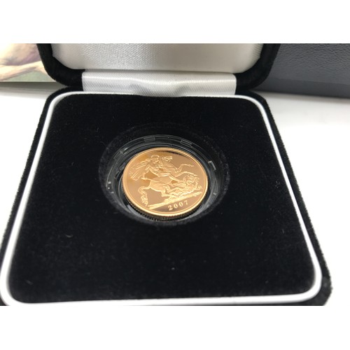 412 - A 2007 Royal Mint gold proof full sovereign, no. 2366, cased in box and certificate of authenticity.