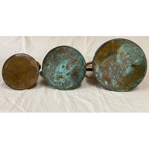 625 - Three copper jugs with brass plates denoting size i.e. Quart, Half Gallon and One Gallon. Tallest 29... 