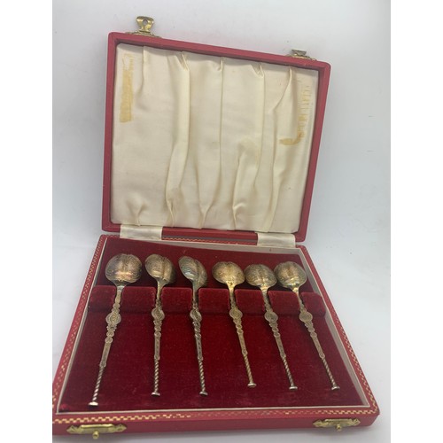 533 - Cased silver teaspoons, Birmingham 1952 maker Deakin & Francis Ltd.