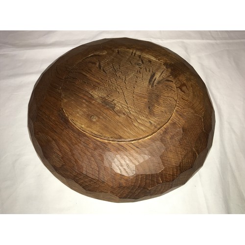 779 - A Robert Thompson of Kilburn Mouseman fruit bowl. Large mouse to centre. 30cm d.