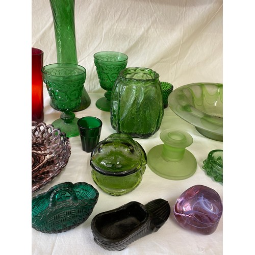 292 - Selection of glass to include 2 x Victorian pressed green glass goblets 14cm h, frog 9.5cm h, bark e... 