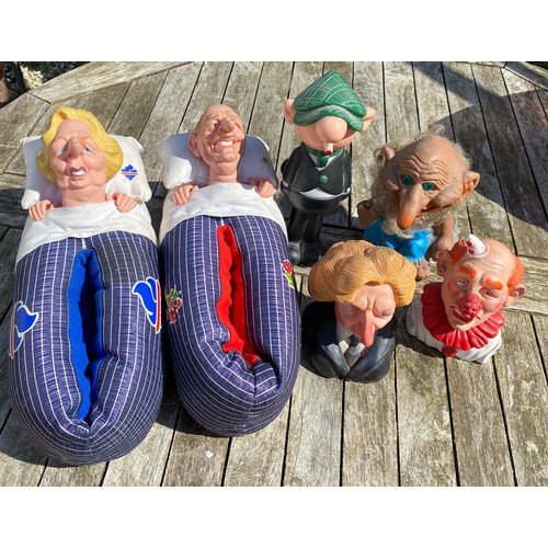 668 - Two Spitting Image Production Ltd squeaky toys, Margaret Thatcher and Neil Kinnock ; a pair of Spitt... 