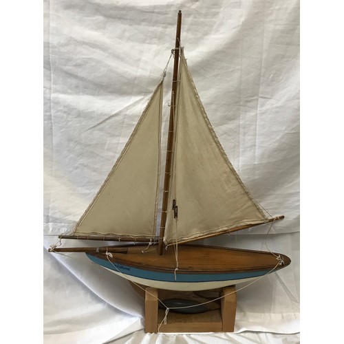 675 - Model wooden pond yacht 