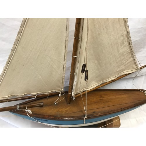 675 - Model wooden pond yacht 