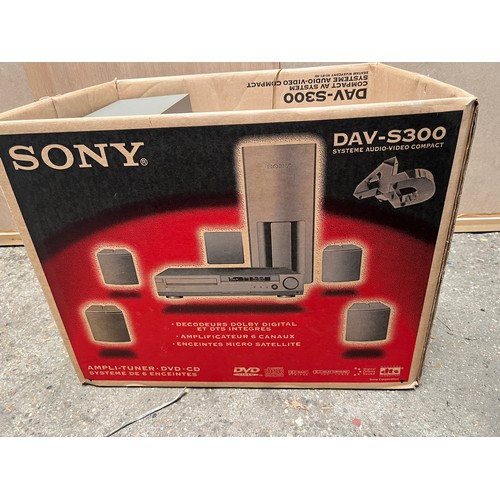 769 - A Sony DAV - S300 compact AV system with speakers and subwoofer with original box.