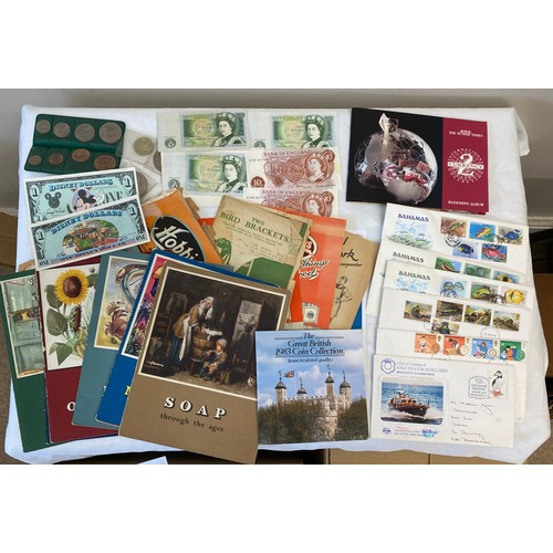 424 - Various British notes, British and Eire coins together with First Day covers for Bahamas, educationa... 