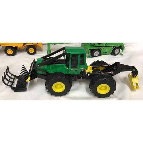 690 - Diecast model construction vehicles of various makes, Ertl Tracked Tractor, Siku Euclid R32 Dumper, ... 