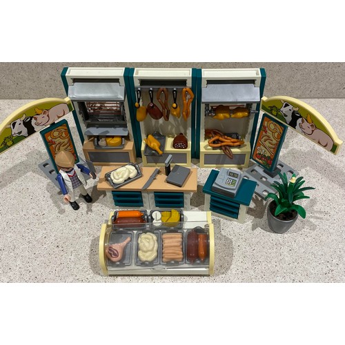 691 - Playmobil Suburban House; 4279, 7387, 7388, 7389 and furniture; 4280 Modern House Backyard, 4288 Lau... 