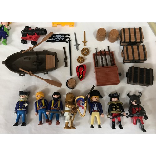 697 - Playmobil set to include 3126 Construction super set, 4138 Construction compact set, 7756 Corral Fen... 