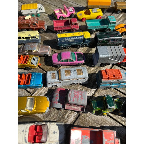 699 - A large collection of 70's and earlier Matchbox and Lesney diecast model vehicles including military... 