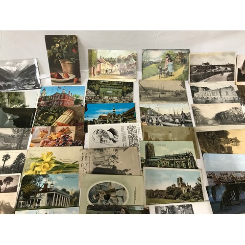 856 - Collection of postcards. 100 assorted topographical British and European cards, colour and mono.