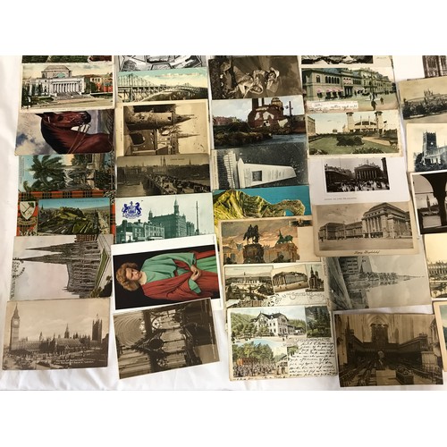 858 - Collection of 100 postcards, topographical scenes. British and World mono photo cards and colour pri... 