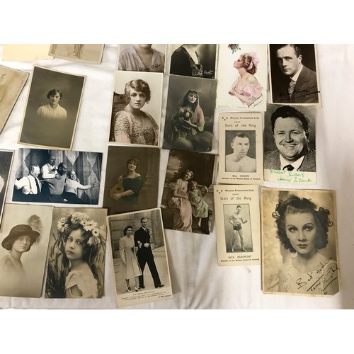 862 - Portrait photo postcards, famous people postcards and promo photos, some autographed, Harry Secombe,... 