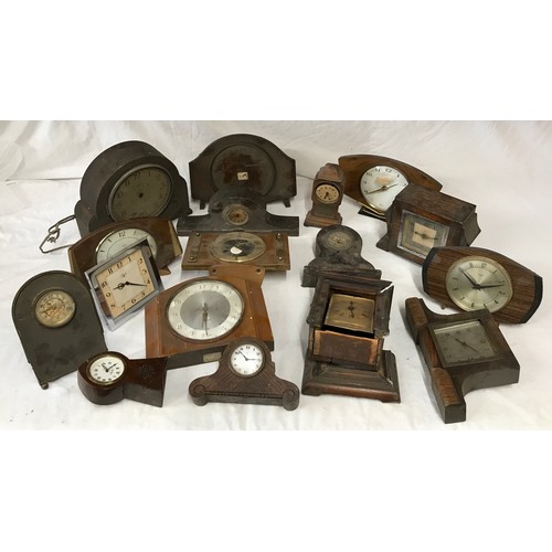 826 - Box of 17 assorted clocks suitable for spares/repairs.