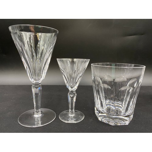 304 - A collection of Waterford 'Sheila' glasses comprising 7 x goblets/red wine (10oz), 10 x white wine, ... 