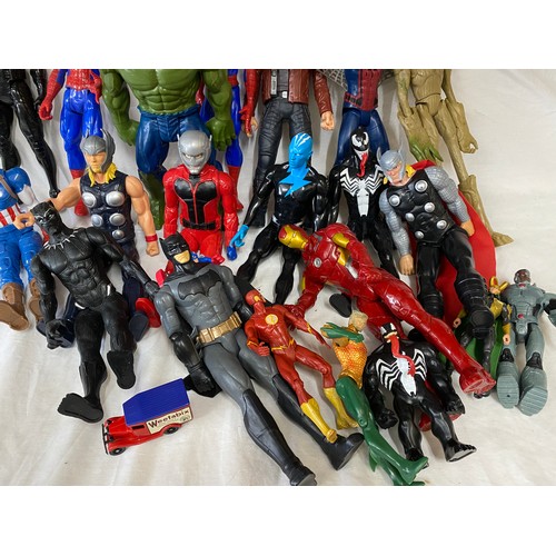 707 - A collection of Marvel toys to include Thor, Venom, Spiderman, Peter Quill, Capt. America, Black Pan... 