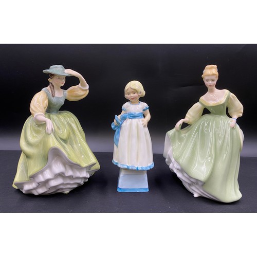 79 - Five Royal Doulton figurines to include; Lynne HN2329, Sarah HN 3384 21cm h, Fair Lady 2193,Top O' T... 