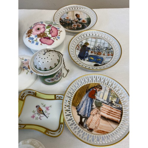 87 - Miscellany to include ceramic boxes, Limoges, Coalport, Wedgwood, Kaiser pot etc.