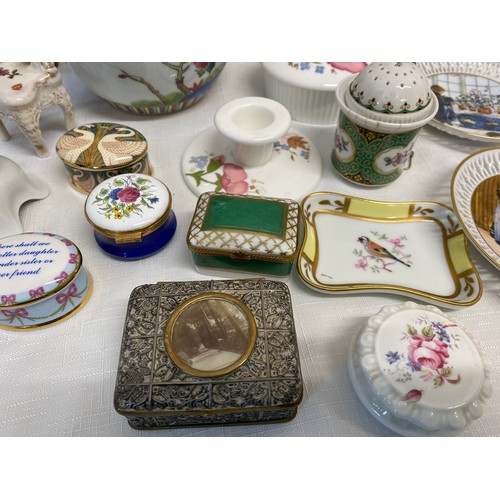 87 - Miscellany to include ceramic boxes, Limoges, Coalport, Wedgwood, Kaiser pot etc.