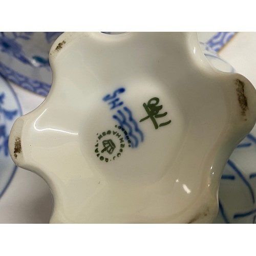 88 - Selection of blue and white ceramics to include Royal Copenhagen jug 12.5cm, Spode 'Italian' dish 31... 